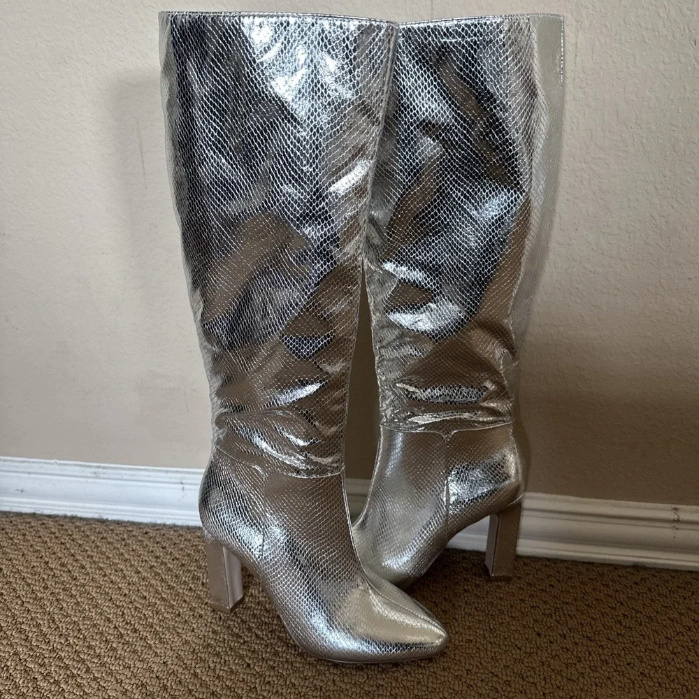 NWT Jessica Simpson Minerva Silver Snake Print Knee High Zip Bootie Sz 8